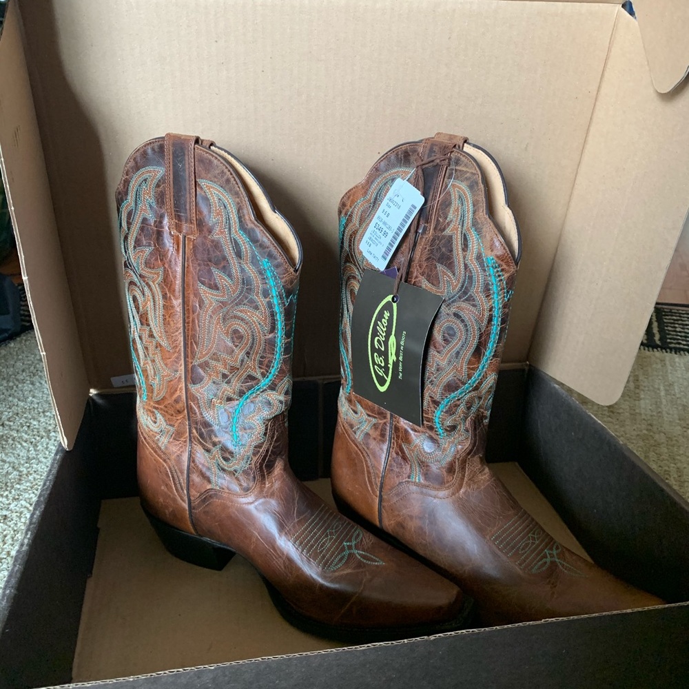 9.5 Leather Boots